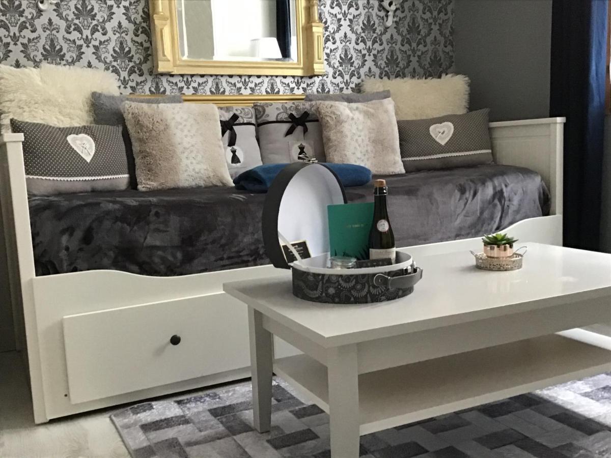 Appartement Medicis Avec Garage Honfleur Dış mekan fotoğraf