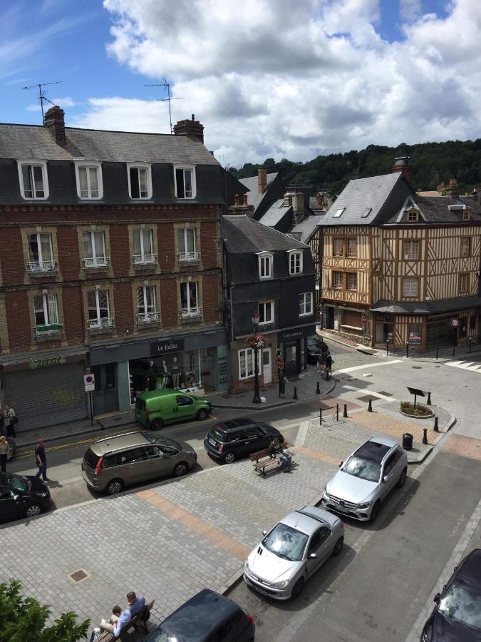 Appartement Medicis Avec Garage Honfleur Dış mekan fotoğraf