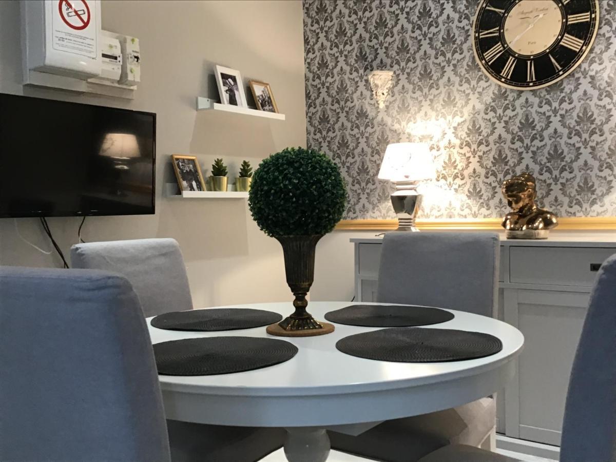 Appartement Medicis Avec Garage Honfleur Dış mekan fotoğraf